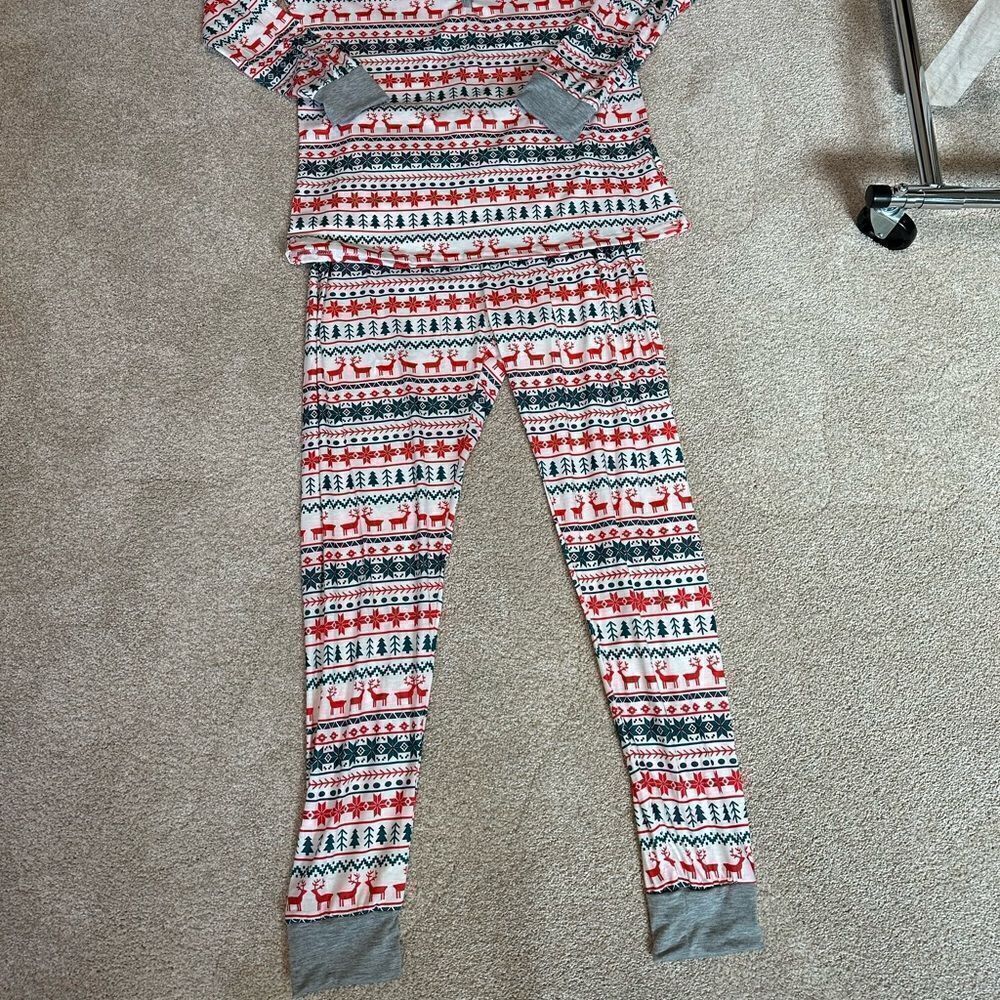 🎄New In Package 2 Piece Christmas PJ Set, Unisex Size Large Unbranded - Picture 10 of 10